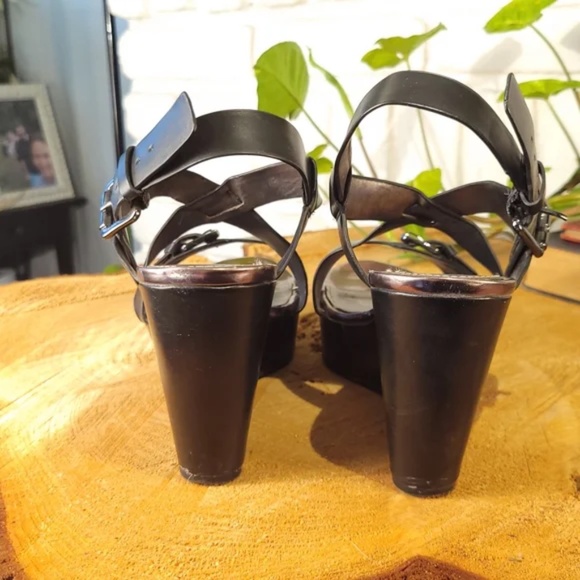 Marc Fisher Platform Sandals Silver shiny detail - Picture 12 of 12